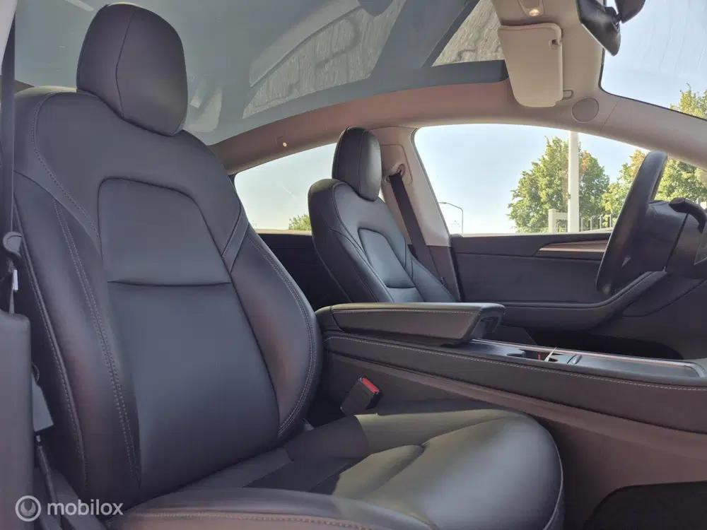 Tesla Model Y Long Range AWD 75 kWh SoH 92% uit 2021, foto 12
