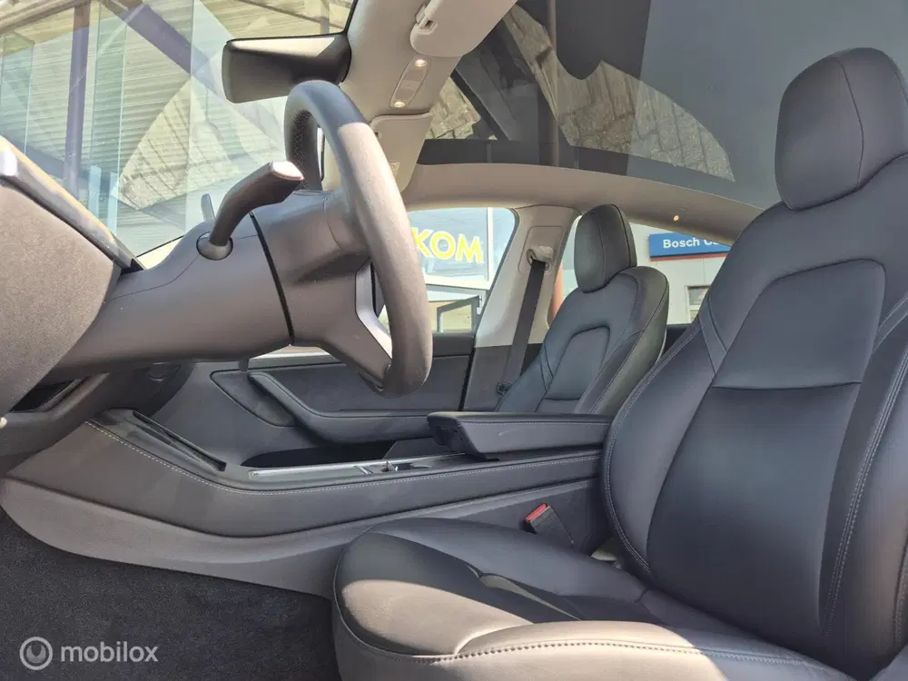 Tesla Model Y Long Range AWD 75 kWh SoH 92% uit 2021, foto 14
