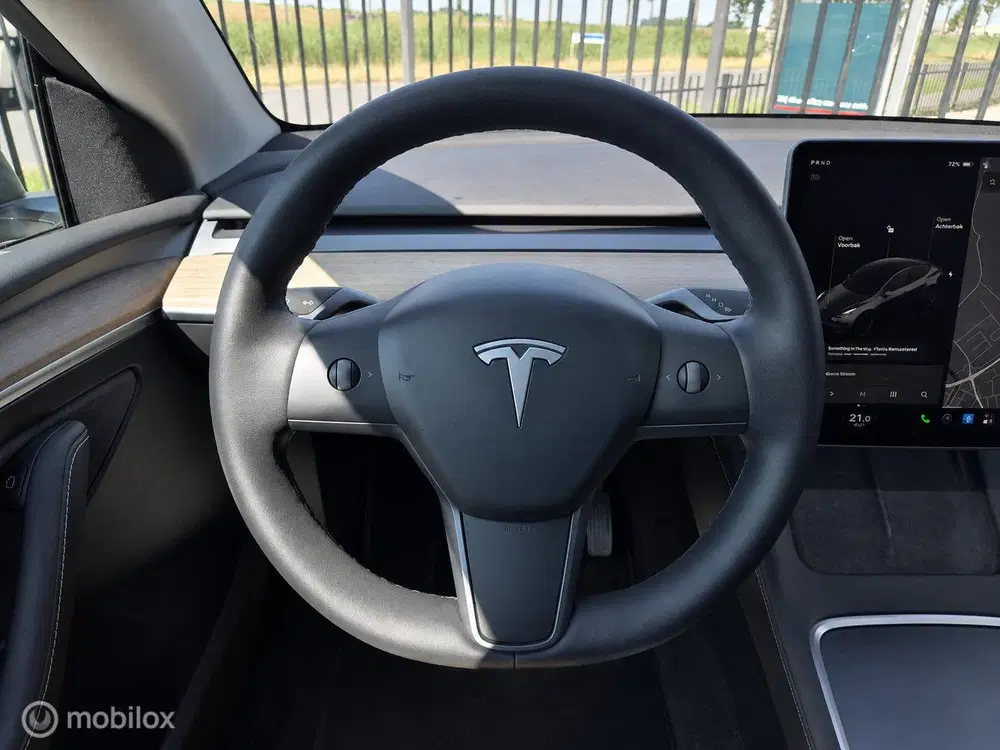 Tesla Model Y Long Range AWD 75 kWh SoH 92% uit 2021, foto 15