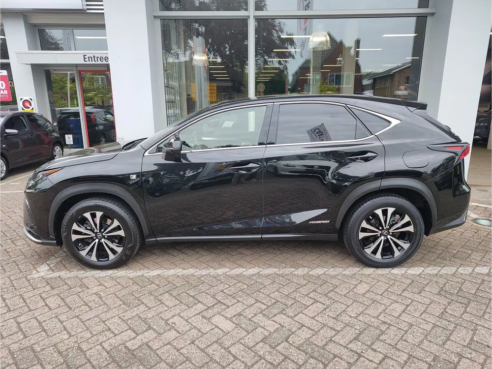 Lexus NX 300h AWD F SPORT LINE AUTOMAAT 360 Camera uit 2019, foto 2