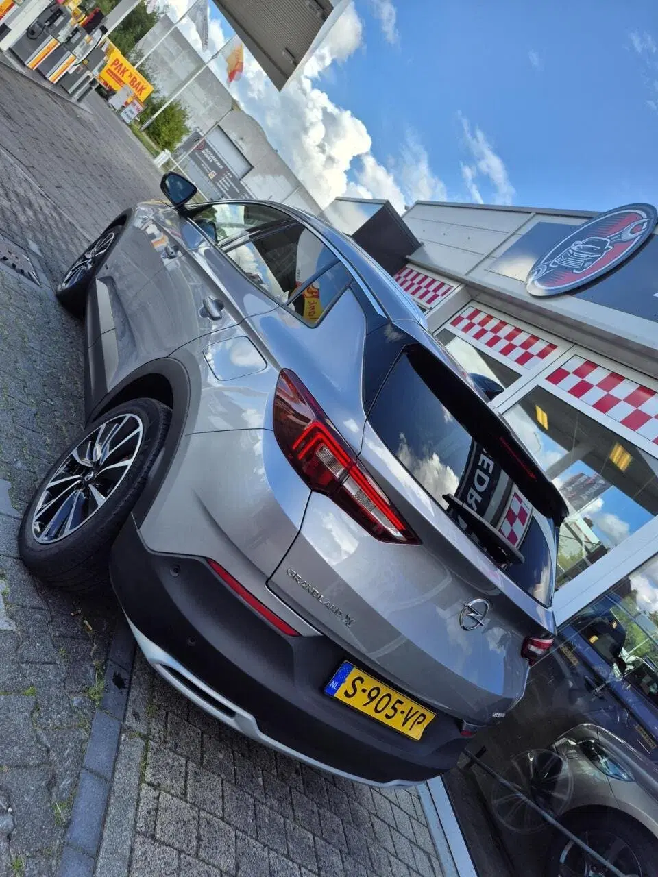 Opel Grandland 1.6 Turbo Hybrid Innovation uit 2020, foto 10