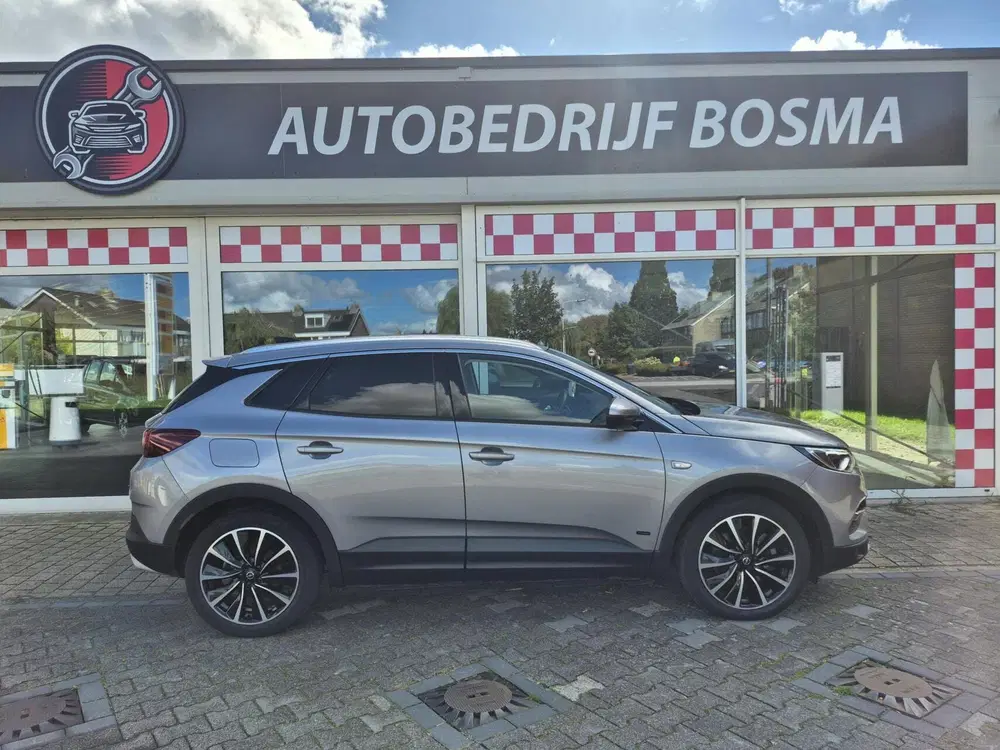 Opel Grandland 1.6 Turbo Hybrid Innovation uit 2020, foto 12