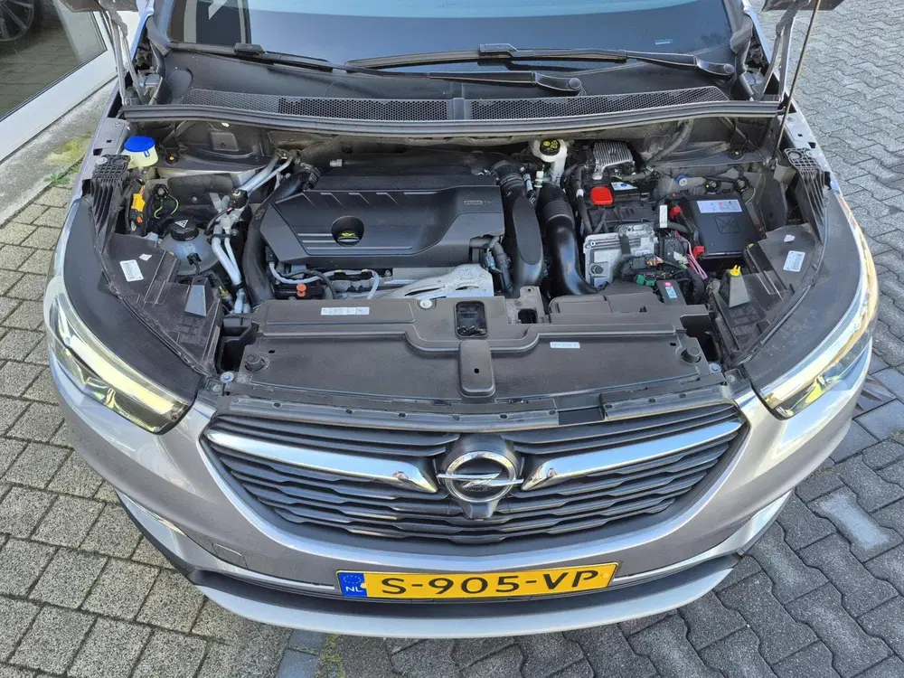 Opel Grandland 1.6 Turbo Hybrid Innovation uit 2020, foto 6
