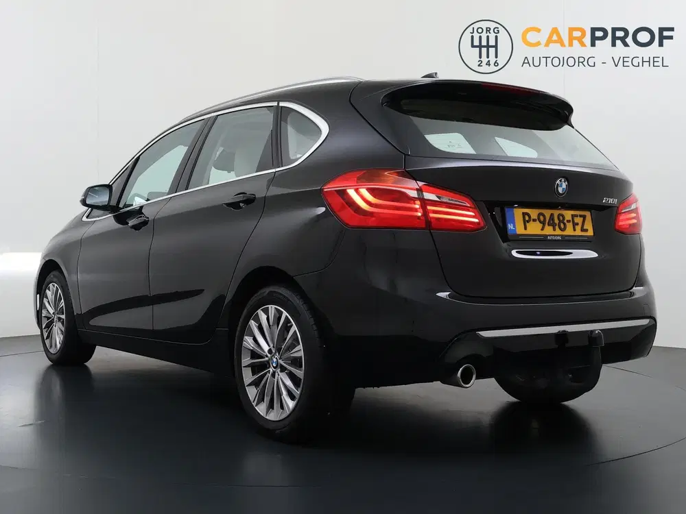 BMW 2-serie Active Tourer 218i Panoramadak uit 2022, foto 2