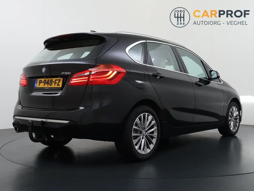 BMW 2-serie Active Tourer 218i Panoramadak uit 2022, foto 3
