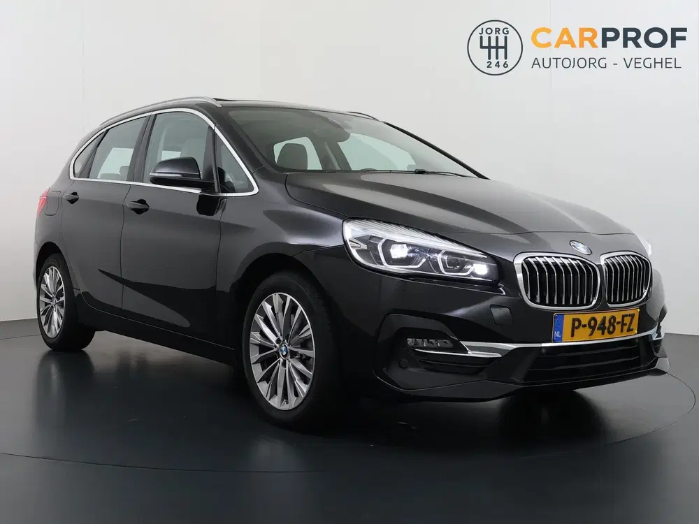 BMW 2-serie Active Tourer 218i Panoramadak uit 2022, foto 4