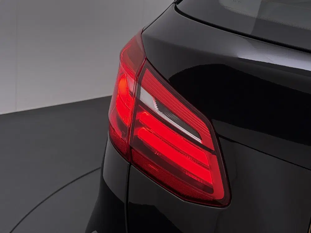 BMW 2-serie Active Tourer 218i Panoramadak uit 2022, foto 5