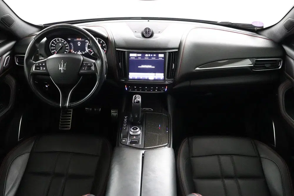 Maserati Levante 3.8 V8 GTS uit 2021, foto 5