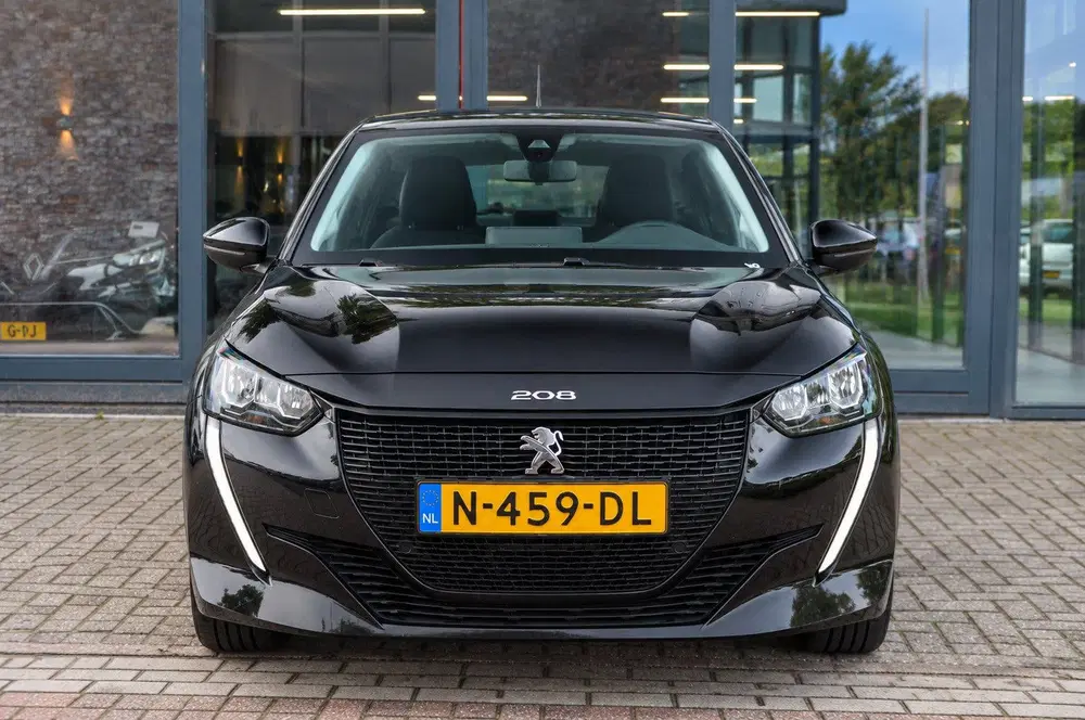 Peugeot 208 EV Active Pack 50 kWh uit 2021, foto 2