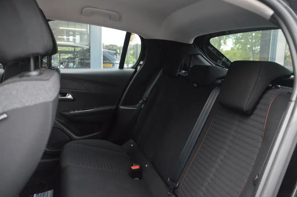 Peugeot 208 EV Active Pack 50 kWh uit 2021, foto 7