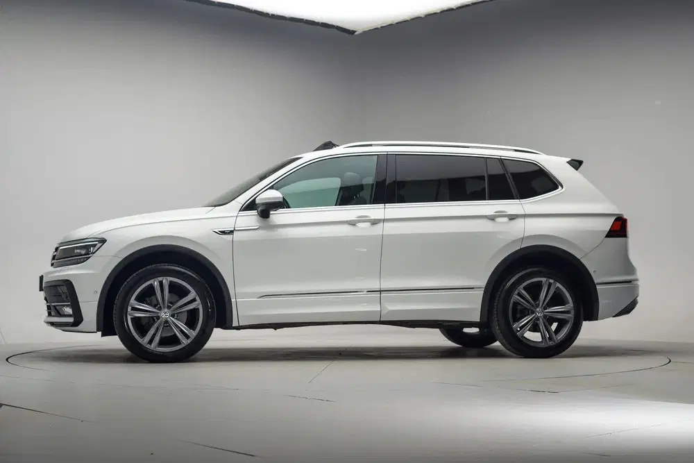Volkswagen Tiguan ALLSPACE 1.5 TSI R Line Highline Aut. 7 pe uit 2021, foto 2