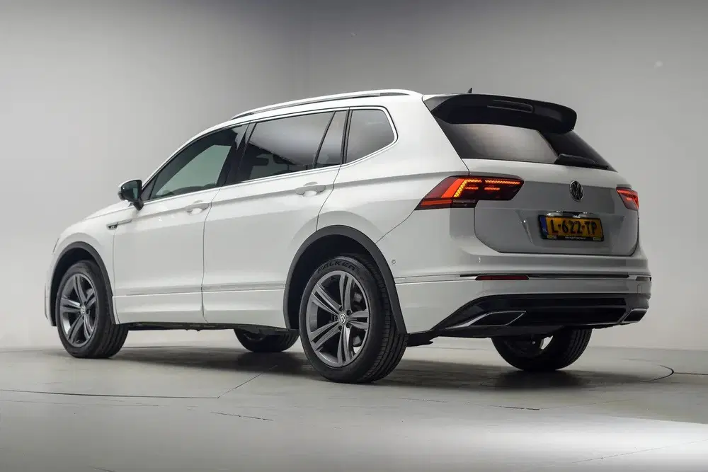 Volkswagen Tiguan ALLSPACE 1.5 TSI R Line Highline Aut. 7 pe uit 2021, foto 3