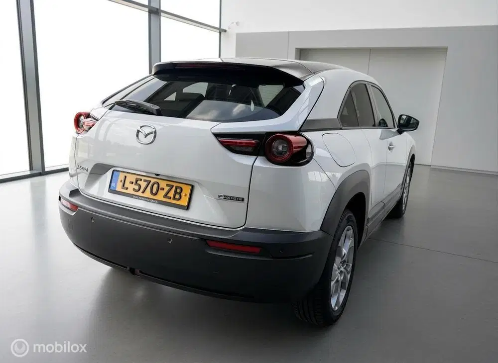 Mazda MX-30 e-SkyActiv 145 uit 2021, foto 10