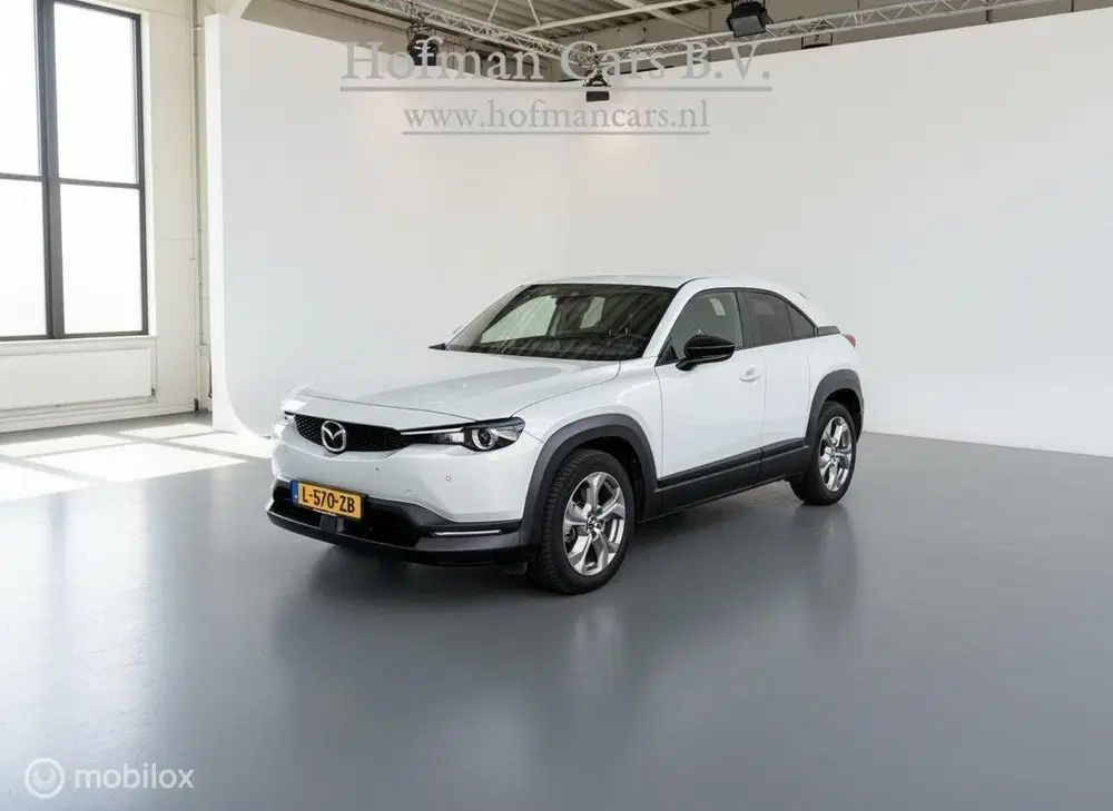 Mazda MX-30 e-SkyActiv 145 uit 2021, foto 2