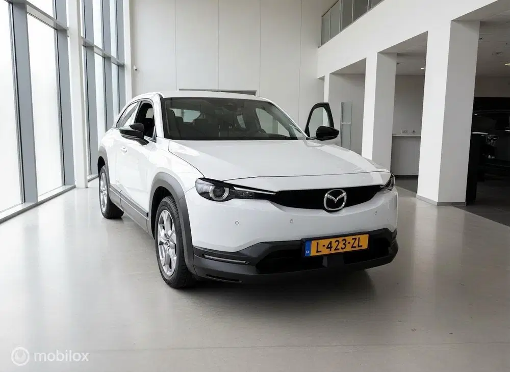 Mazda MX-30 e-SkyActiv 145 uit 2021, foto 13