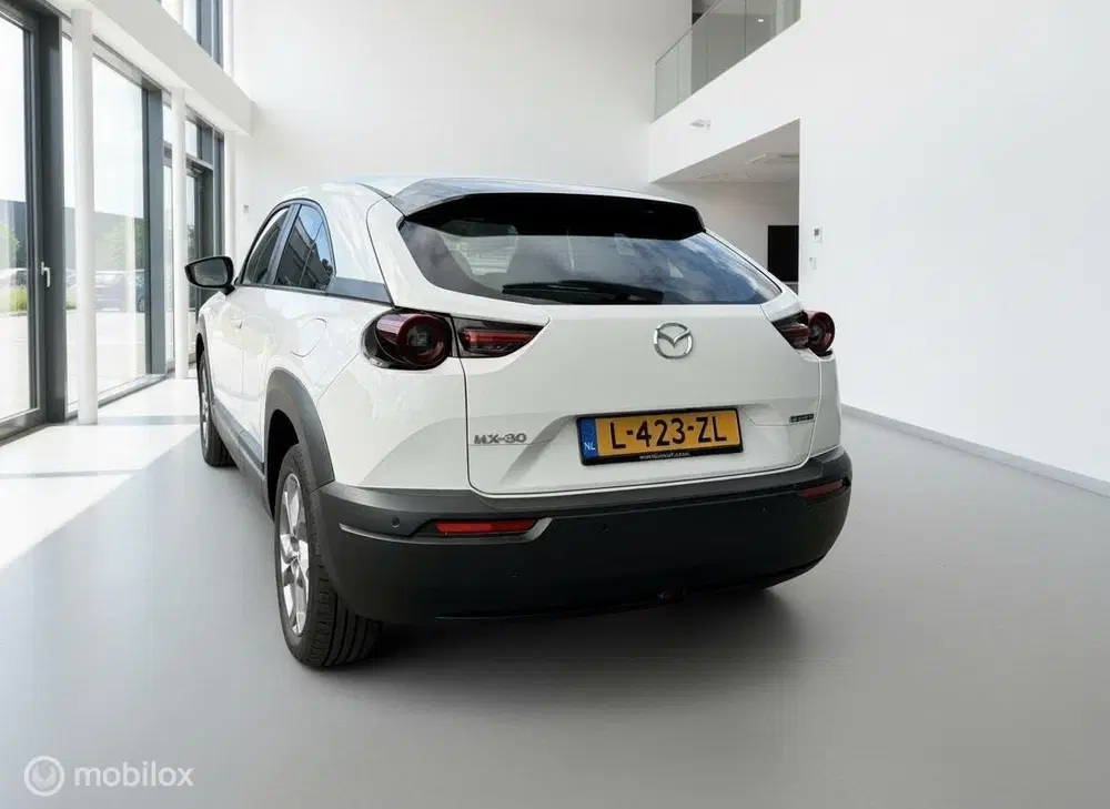 Mazda MX-30 e-SkyActiv 145 uit 2021, foto 7