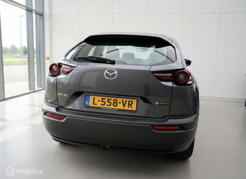 Mazda MX-30 e-SkyActiv 145 uit 2021, foto 8