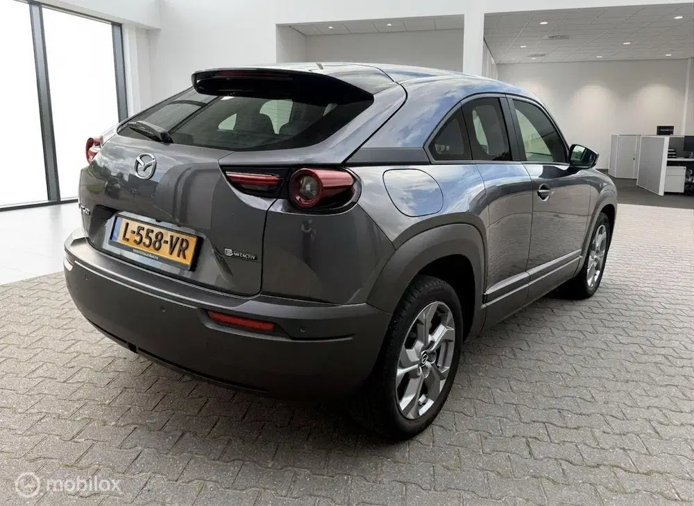 Mazda MX-30 e-SkyActiv 145 uit 2021, foto 9
