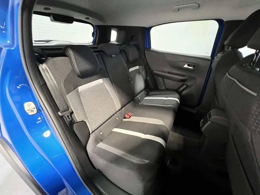 Opel Frontera 1.2 Turbo Hybrid GS uit 2025, foto 8