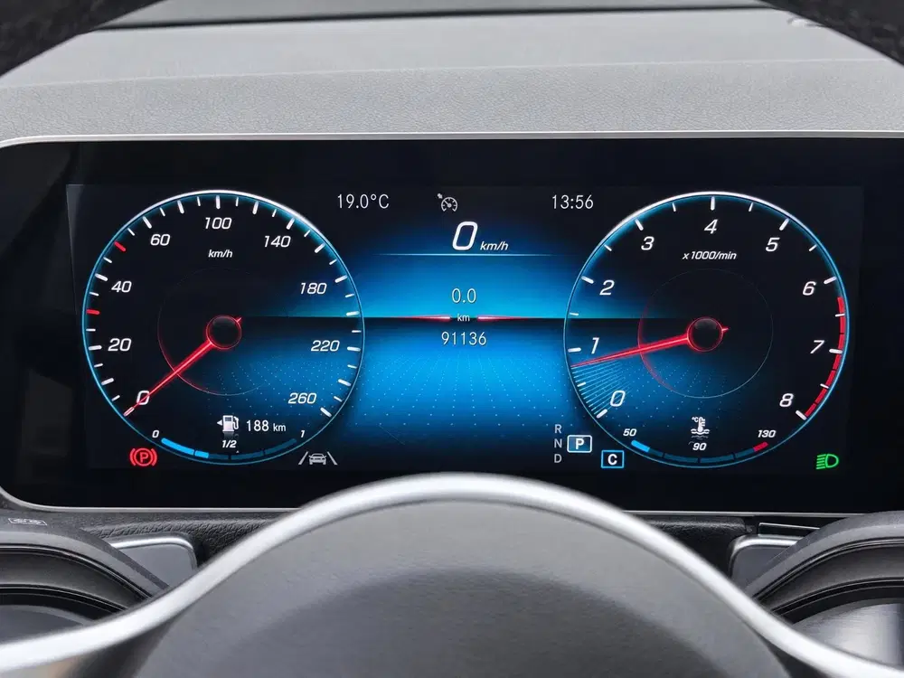 Mercedes-Benz GLB 200 Business Solution Luxury uit 2021, foto 10