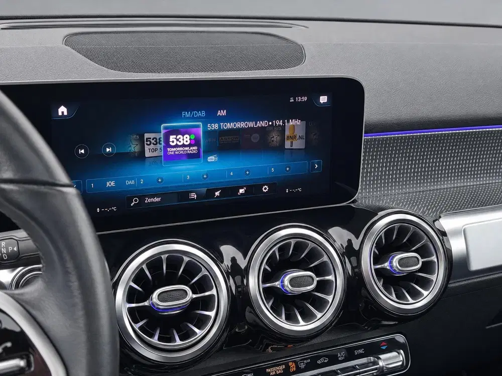 Mercedes-Benz GLB 200 Business Solution Luxury uit 2021, foto 15