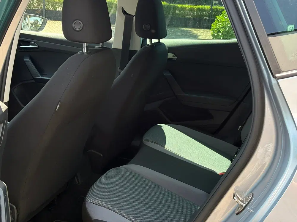 SEAT Arona 1.0 TSI Style Business Intense uit 2019, foto 9