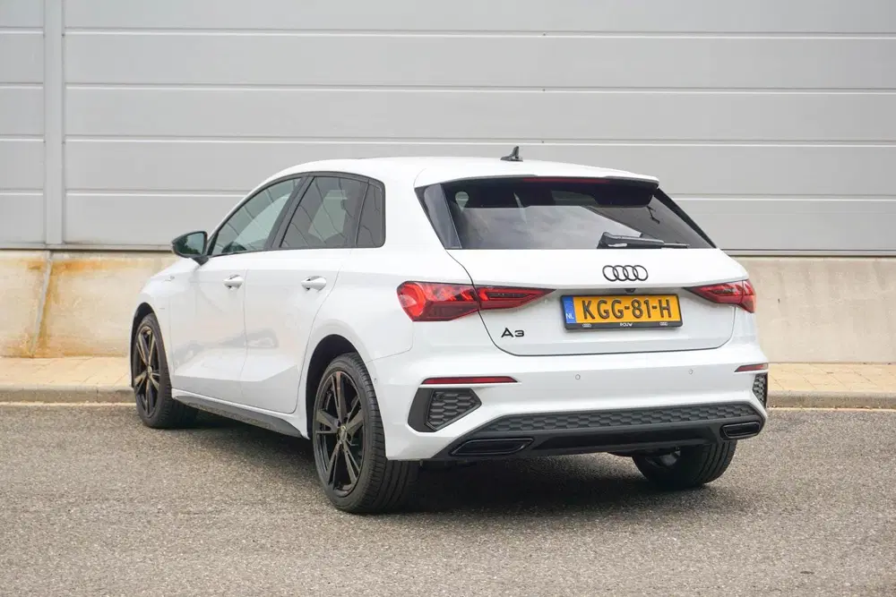 Audi A3 45 TFSIe 245pk PHEV S edition Competition uit 2023, foto 12