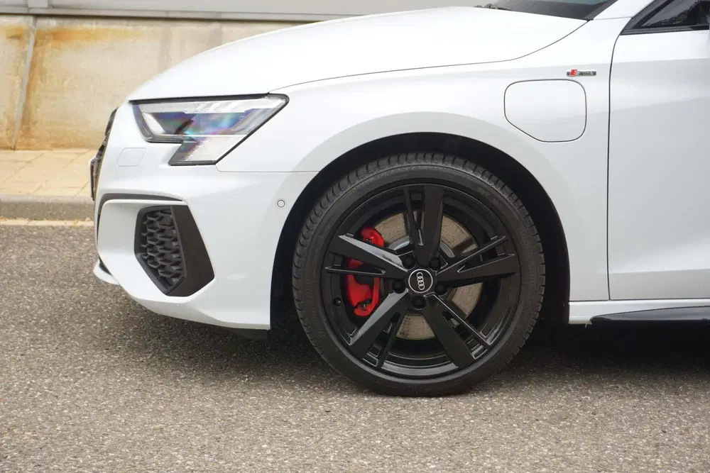 Audi A3 45 TFSIe 245pk PHEV S edition Competition uit 2023, foto 14