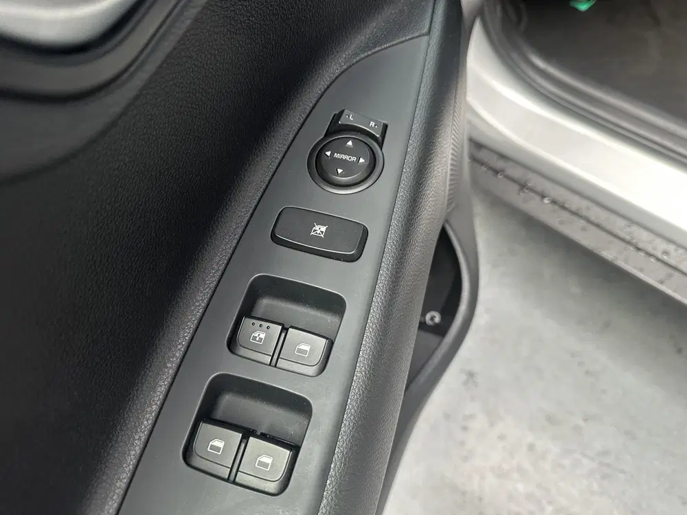 Kia Stonic 1.0 T-GDi MHEV DynamicLine uit 2025, foto 3