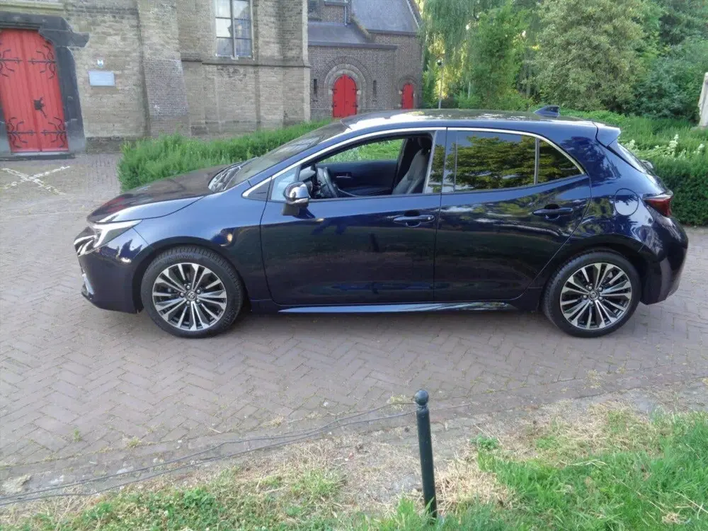 Toyota Corolla Hybrid 140 Business Plus uit 2023, foto 2