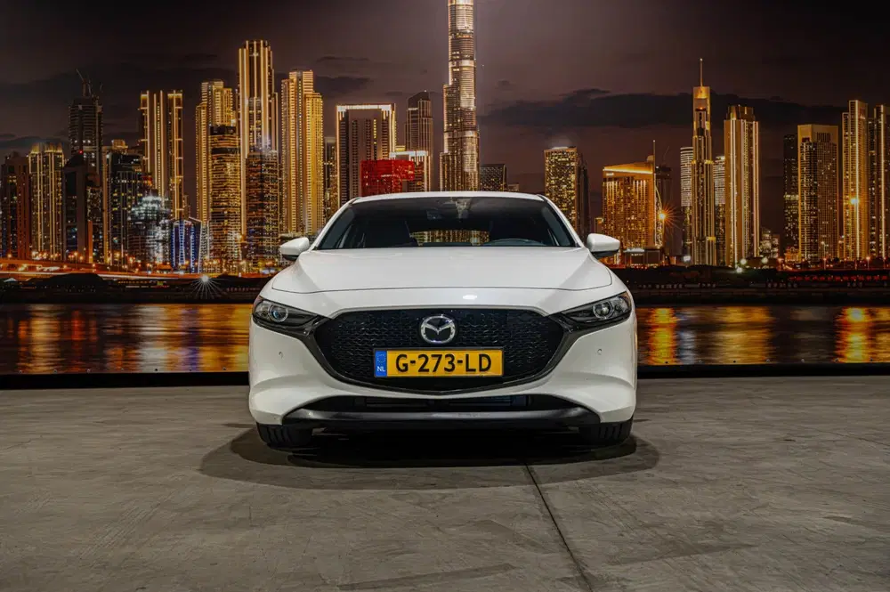 Mazda 3 2.0 e-SkyActiv-G M Hybrid 122 Comfort met uit 2019, foto 2
