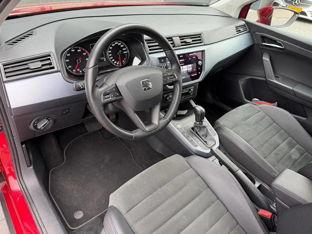 SEAT Arona 1.0 TSI Style Business Intense uit 2019, foto 12