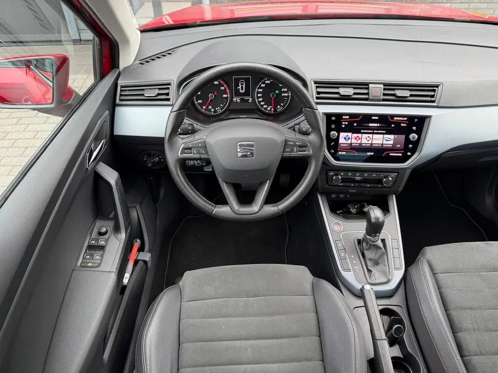 SEAT Arona 1.0 TSI Style Business Intense uit 2019, foto 14