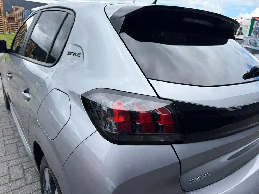 Peugeot 208 75PK Style uit 2023, foto 10