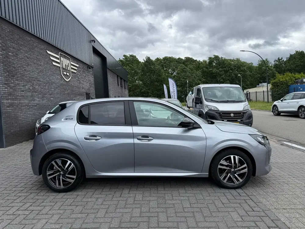 Peugeot 208 75PK Style uit 2023, foto 5