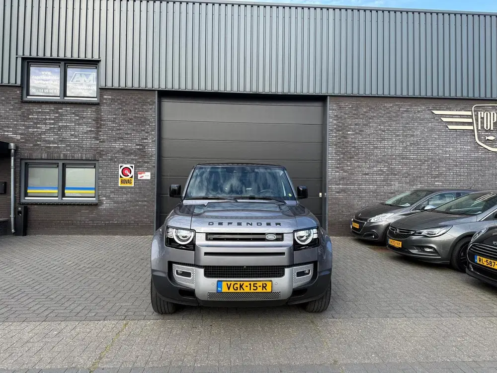 Land Rover Defender 2.0 D240 110 S uit 2020, foto 3