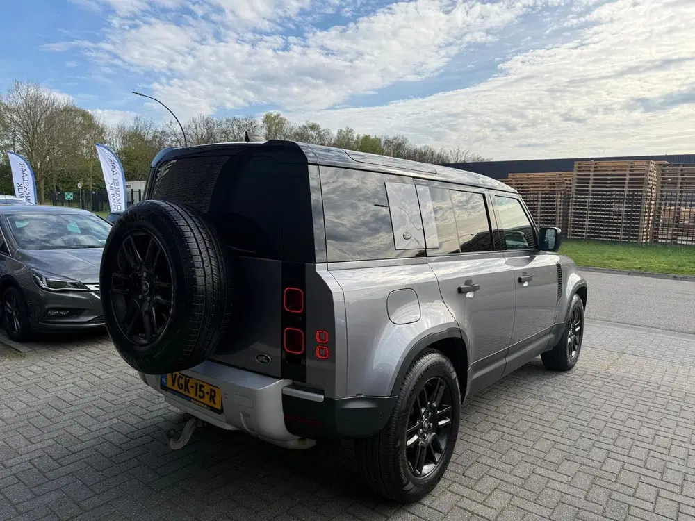Land Rover Defender 2.0 D240 110 S uit 2020, foto 6