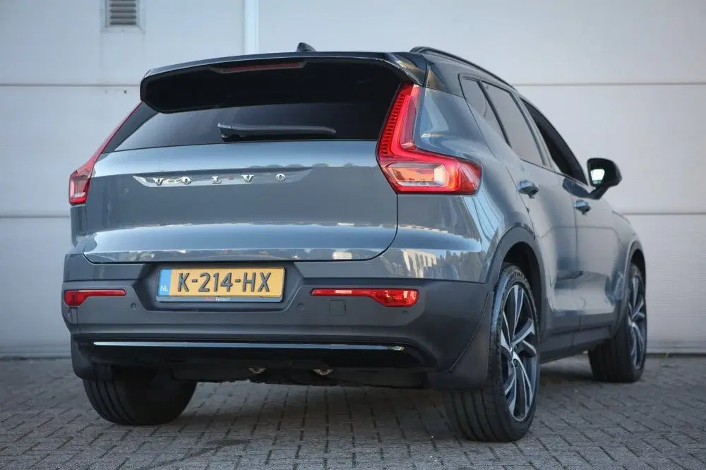 Volvo XC40 Recharge P8 AWD uit 2020, foto 2