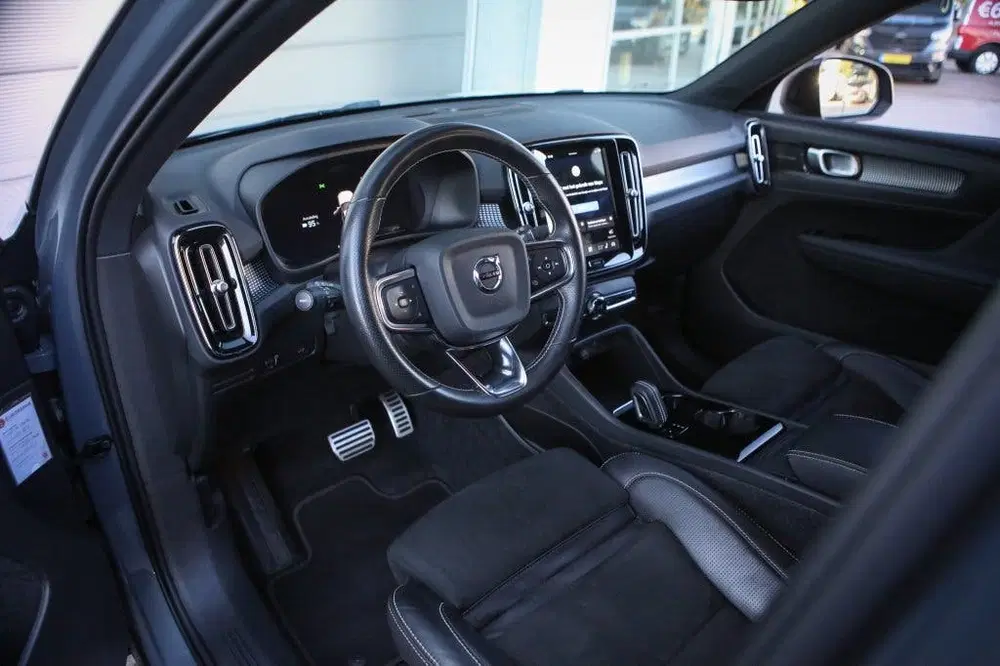 Volvo XC40 Recharge P8 AWD uit 2020, foto 3