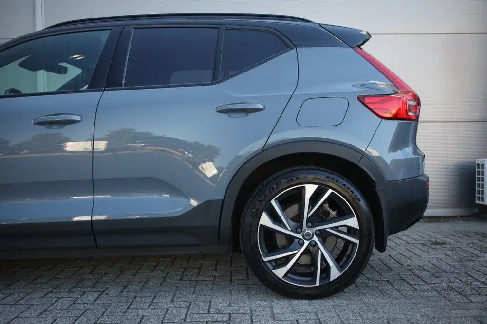 Volvo XC40 Recharge P8 AWD uit 2020, foto 7