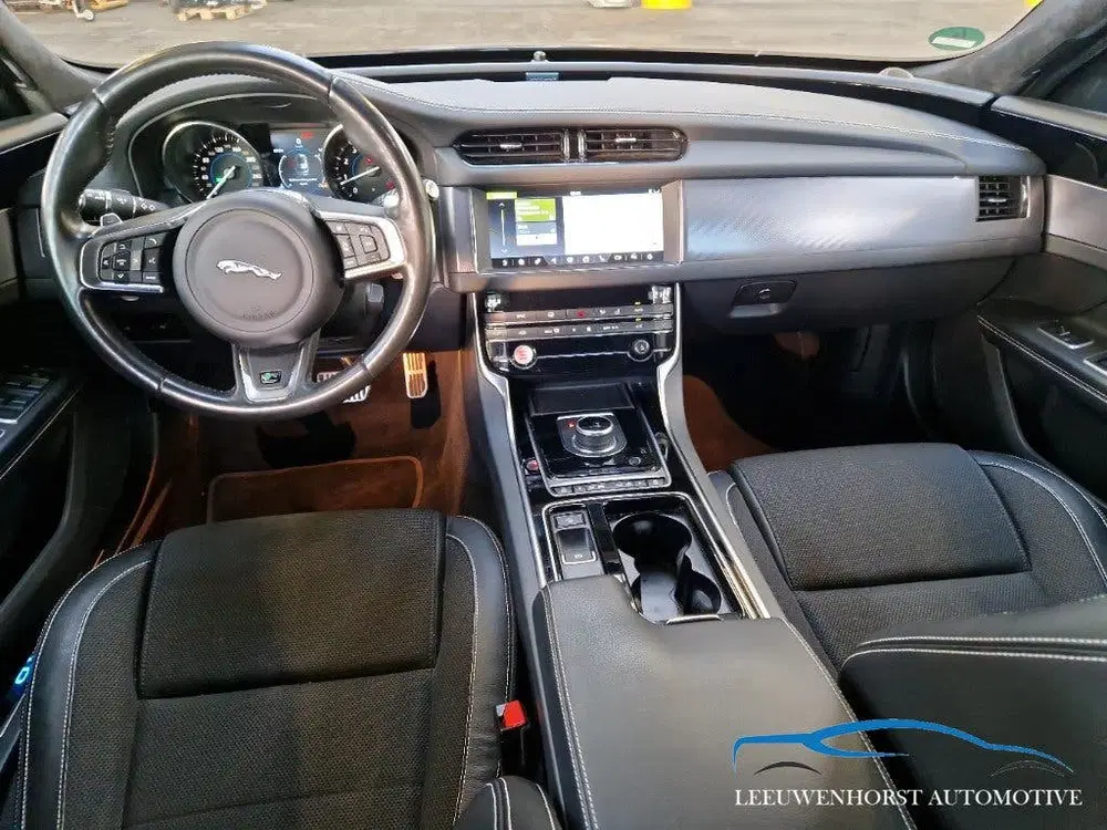 Jaguar XF 2.0t Premium Sport Edition NL-dealer au uit 2019, foto 13