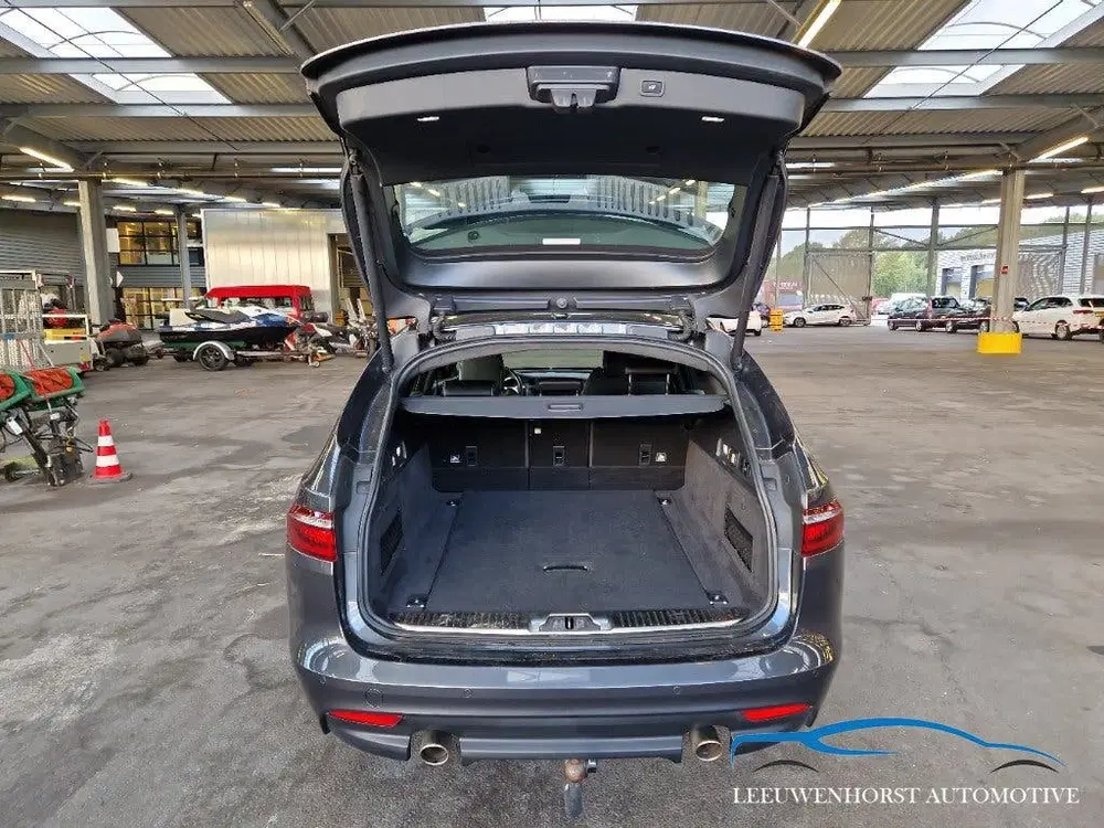 Jaguar XF 2.0t Premium Sport Edition NL-dealer au uit 2019, foto 5