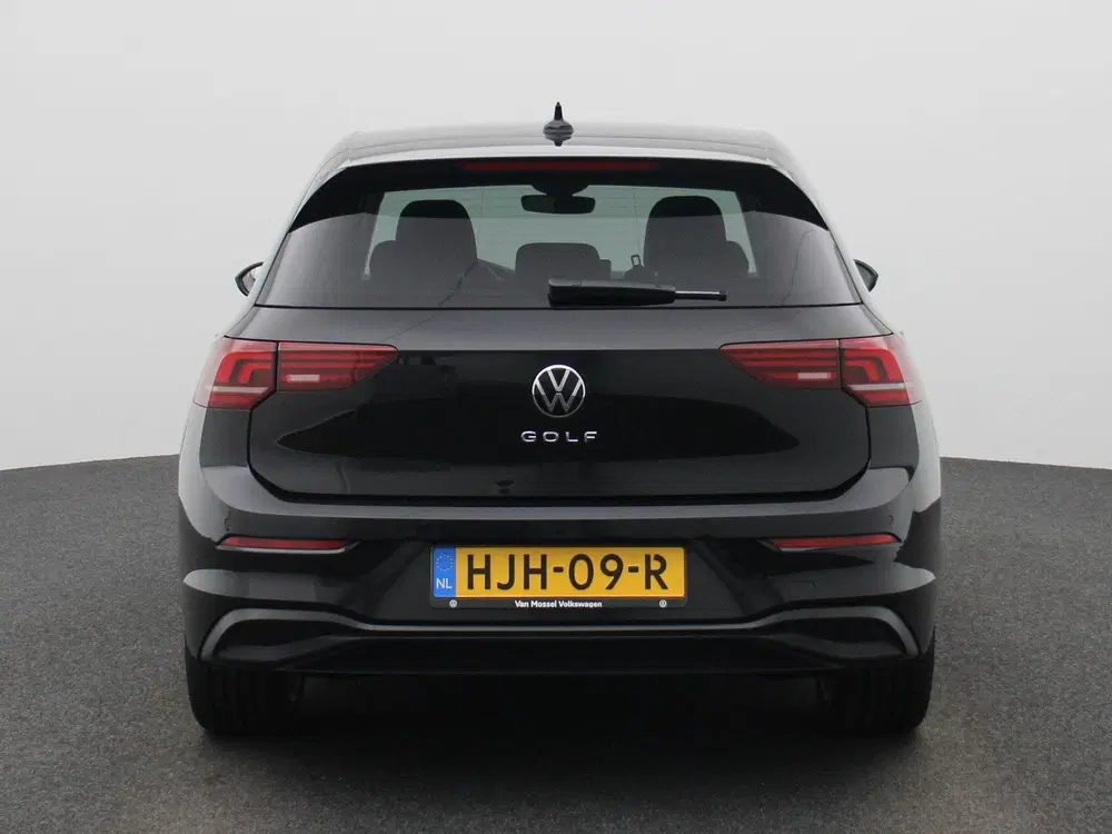 Volkswagen Golf 1.5 eHybrid Life Edition uit 2025, foto 5