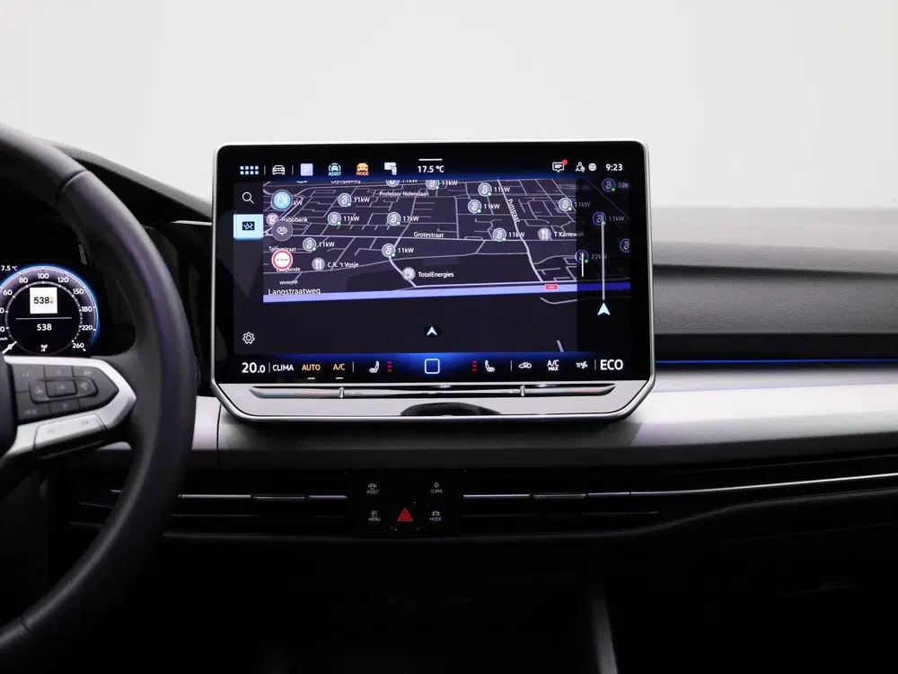 Volkswagen Golf 1.5 eHybrid Life Edition uit 2025, foto 9