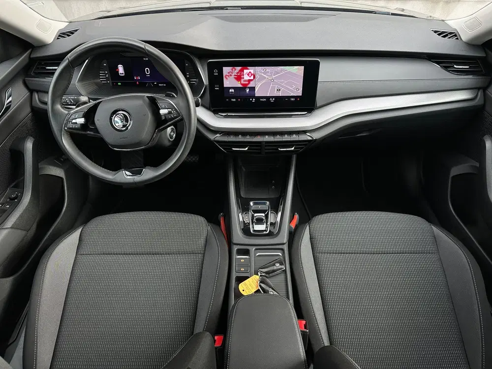 Skoda Octavia 1.0 e-TSI Business Edition uit 2023, foto 10