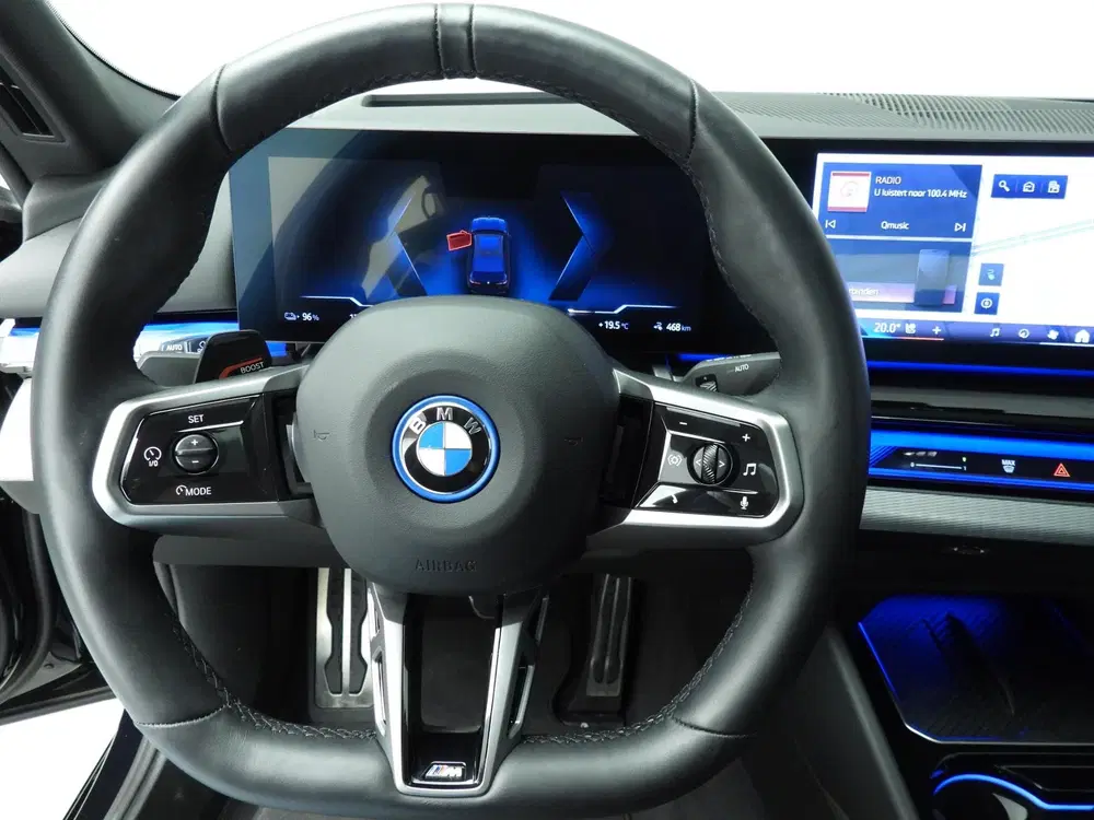 BMW i5 Sedan eDrive40 uit 2025, foto 11
