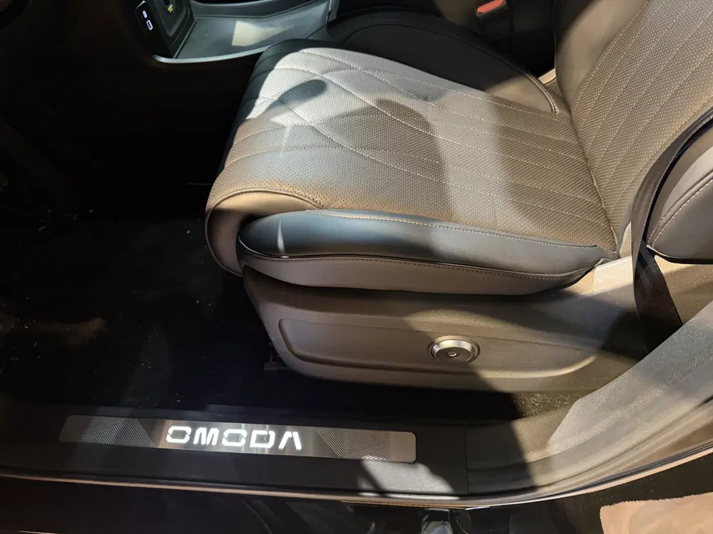 Omoda 9 1.5T-GDi SHS-P Premium 5p PANORAMADAK uit 2026, foto 11
