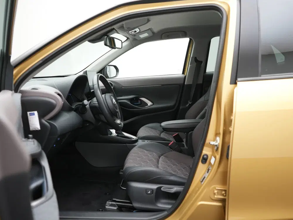 Toyota Yaris Cross 1.5 Hybrid Executive uit 2022, foto 6