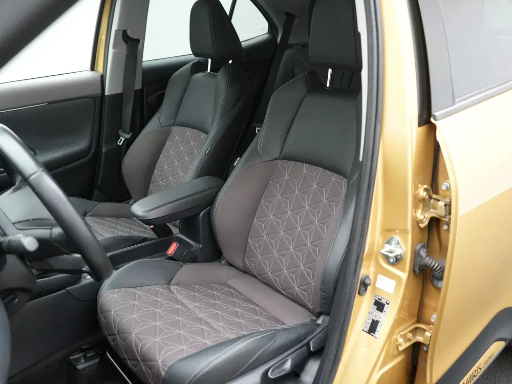 Toyota Yaris Cross 1.5 Hybrid Executive uit 2022, foto 7