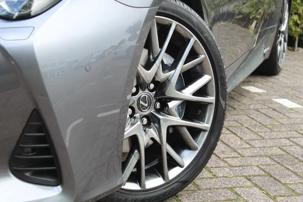 Lexus RC 300h Luxury Line uit 2020, foto 10